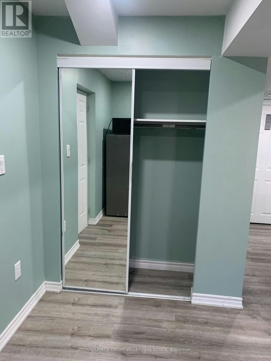4 Bonnie Braes Drive, Brampton, ON, L6Y 0G8 - 9