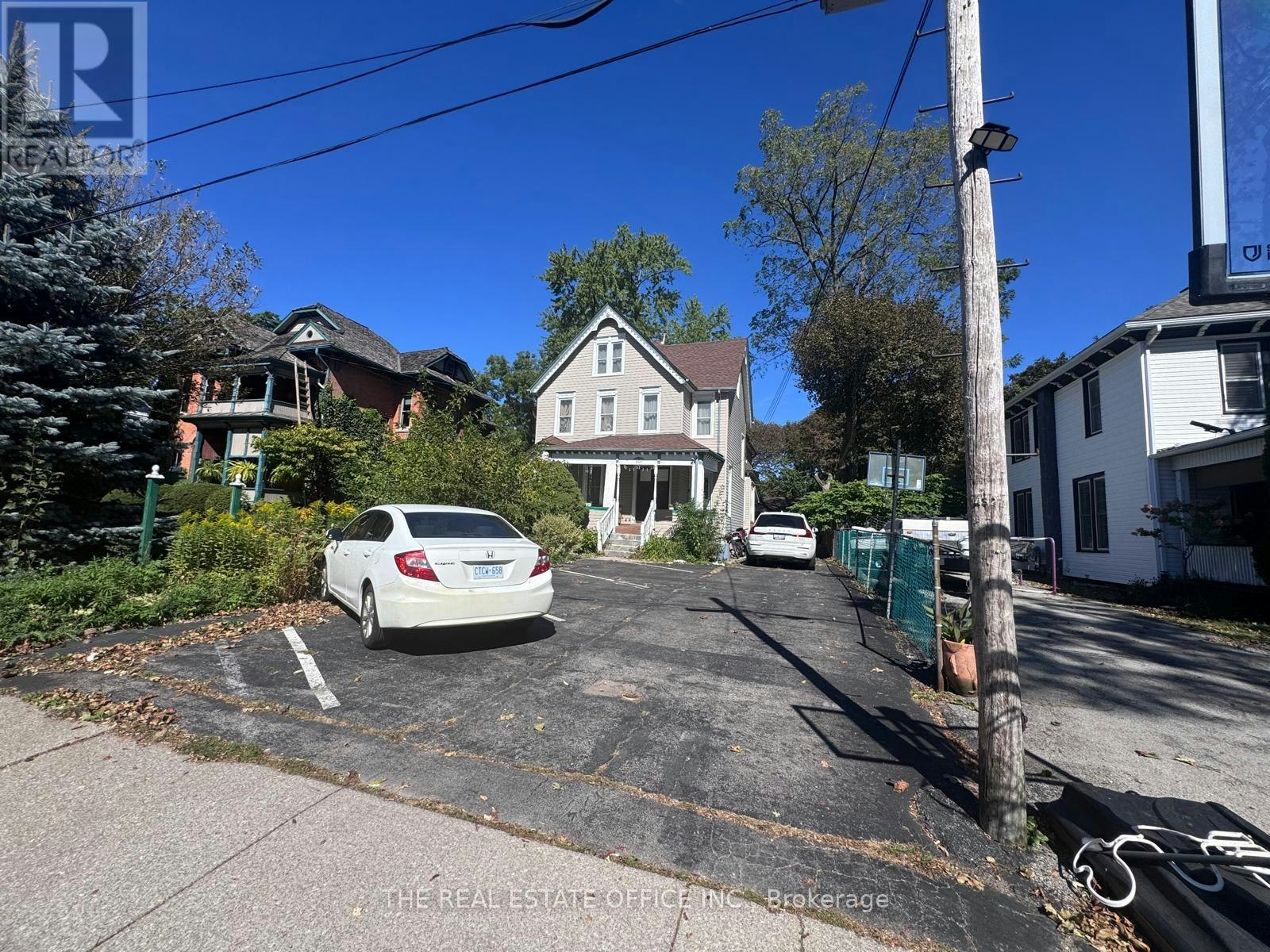 4327 Simcoe Street, Niagara Falls, ON, L2E 1T5