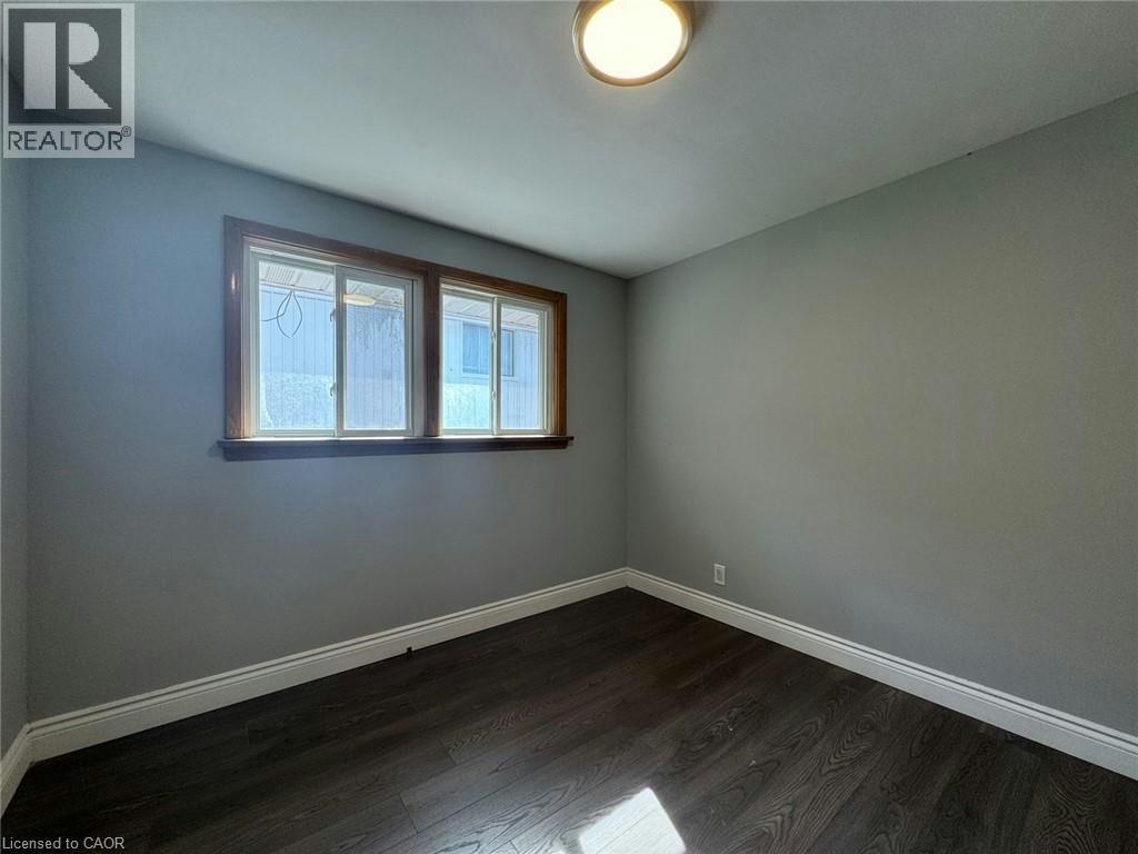 3-192 Allen Street E, Waterloo, ON, N2J 1K1 - 3