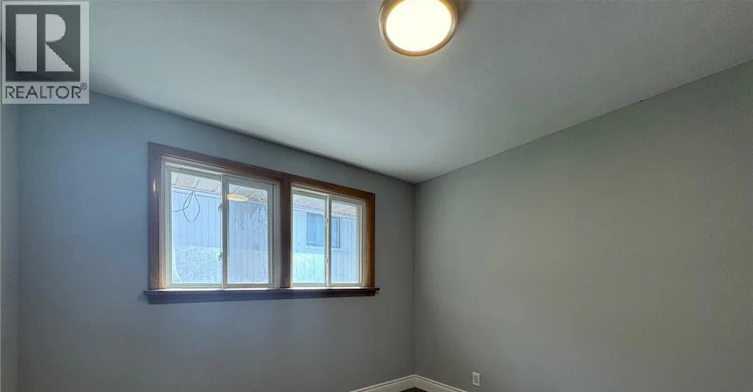 3-192 Allen Street E, Waterloo, ON, N2J 1K1 - 3