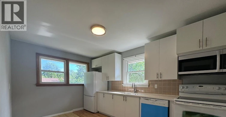 3-192 Allen Street E, Waterloo, ON, N2J 1K1 - 6