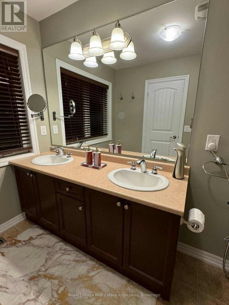 22 Forbes Terrace, Milton, ON, L9T 3X3 - 19