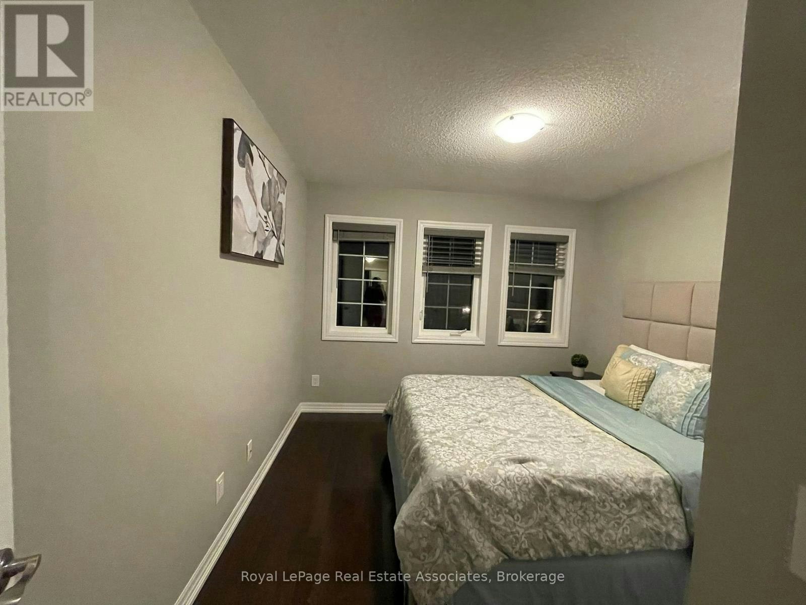 22 Forbes Terrace, Milton, ON, L9T 3X3 - 22