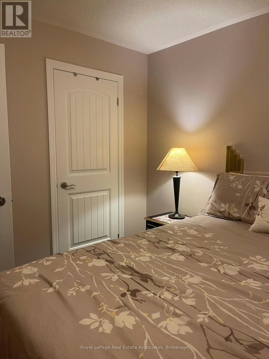 22 Forbes Terrace, Milton, ON, L9T 3X3 - 24