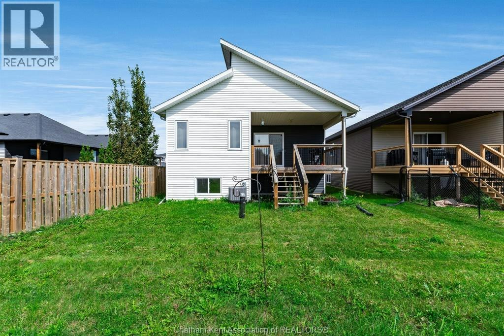 215 Manning Drive, Chatham-Kent, ON, N7M 0S5 - 16