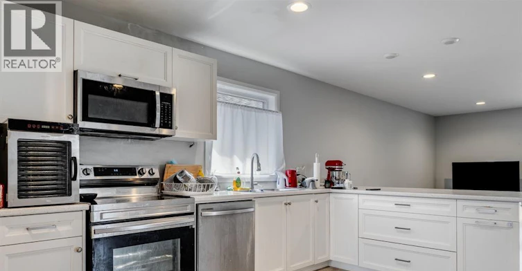 215 Manning Drive, Chatham-Kent, ON, N7M 0S5 - 4
