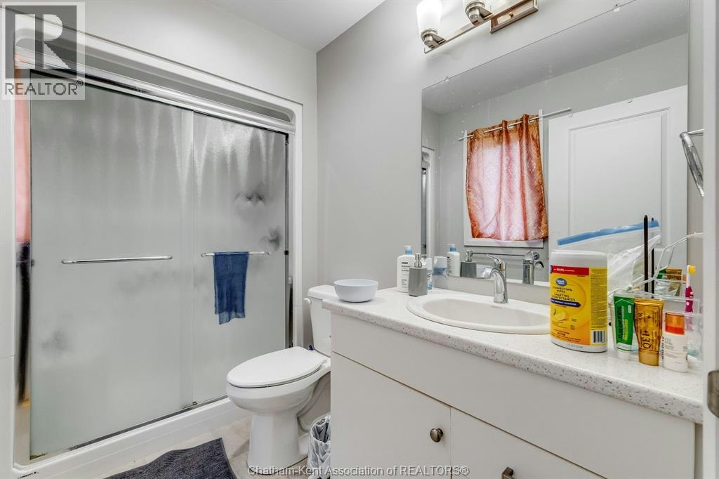 215 Manning Drive, Chatham-Kent, ON, N7M 0S5 - 8