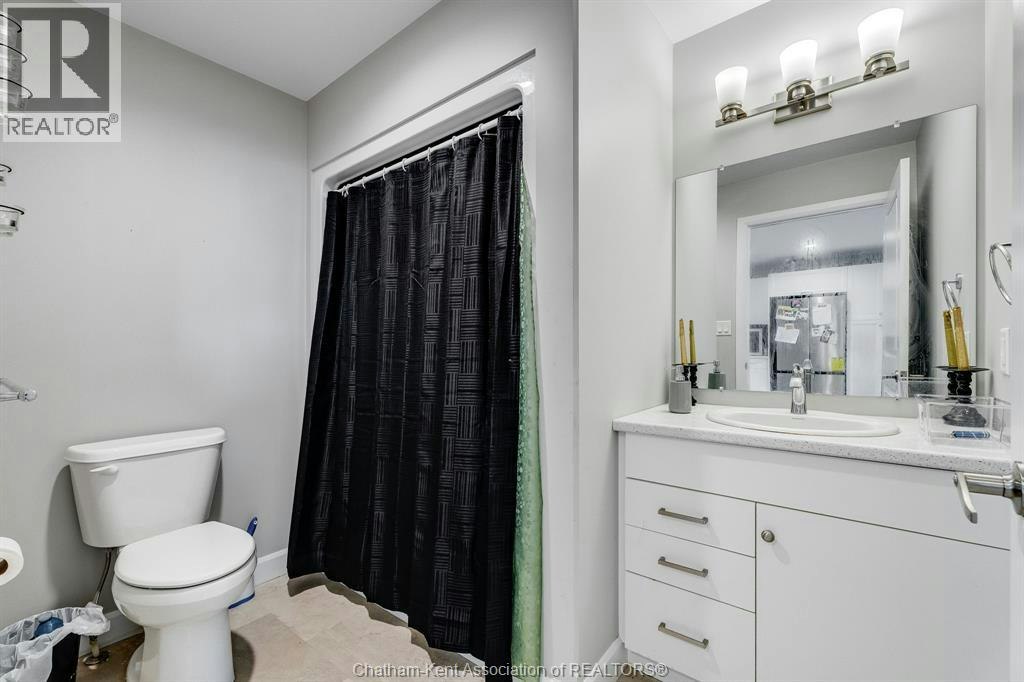 215 Manning Drive, Chatham-Kent, ON, N7M 0S5 - 10