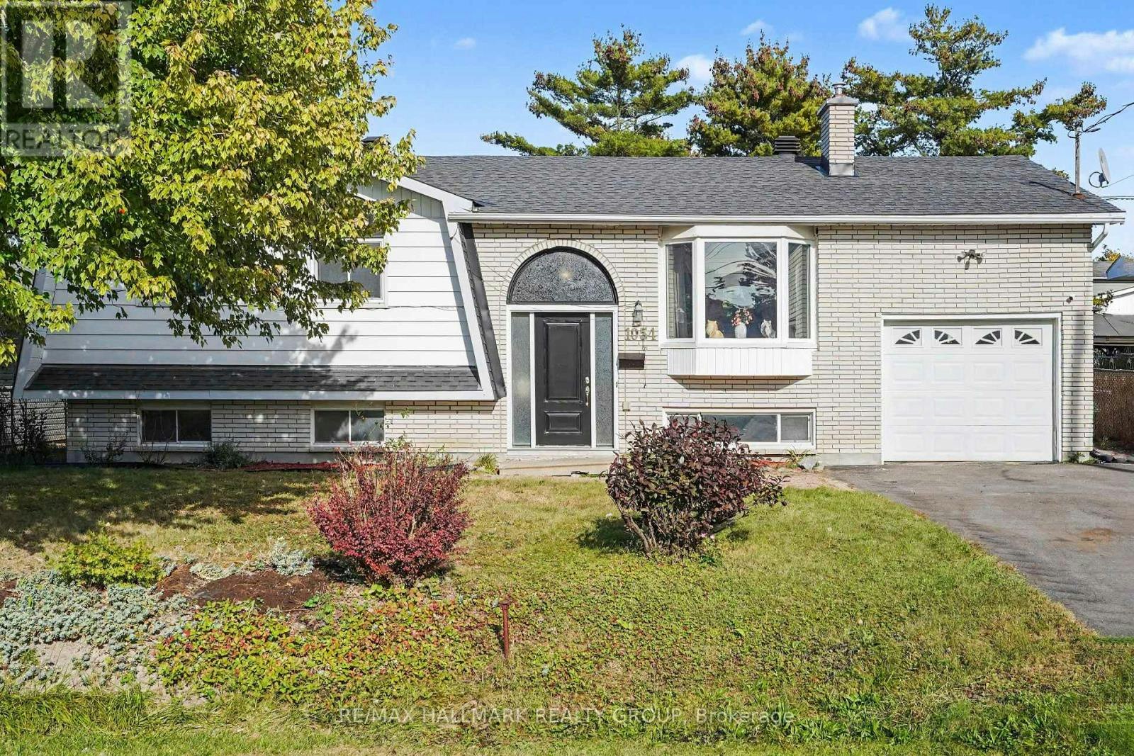 1054 Cholette Crescent, Ottawa, ON, K1C 1T5