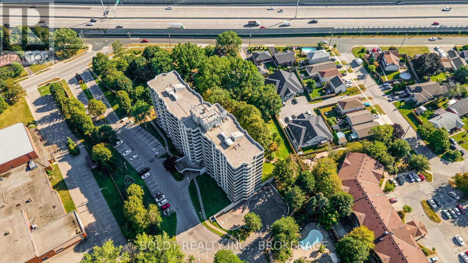 812-81 Scott Street, St. Catharines, ON, L2N 7L5 - 47