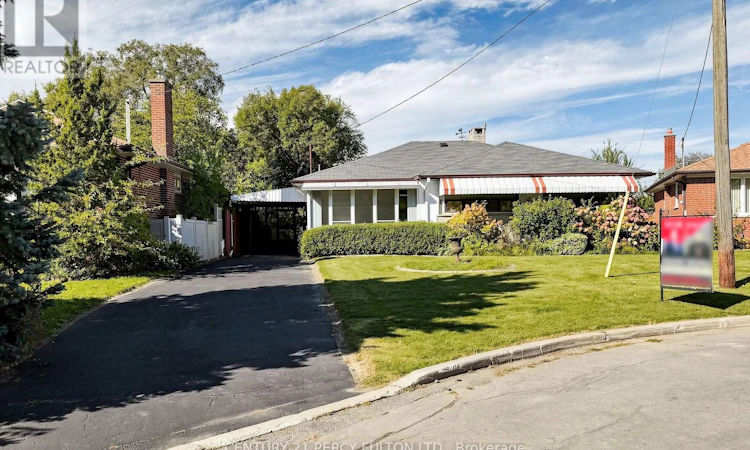 8 Wallbridge Court