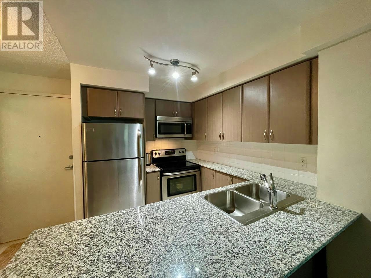 340-525 Wilson Avenue, Toronto, ON, M3H 0A7 - 2