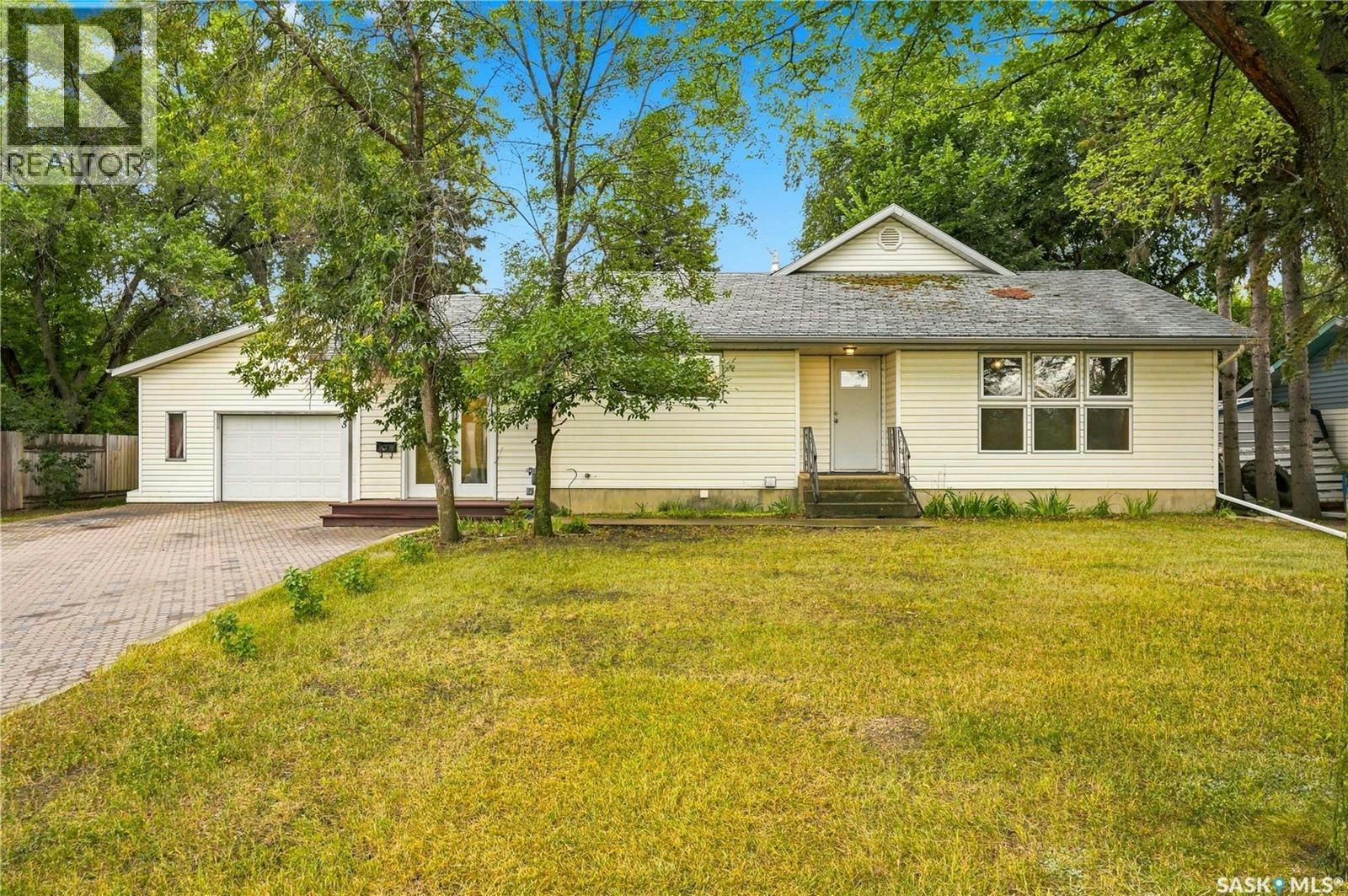 3445 11th Street W, Saskatoon, SK, S7M 1K4