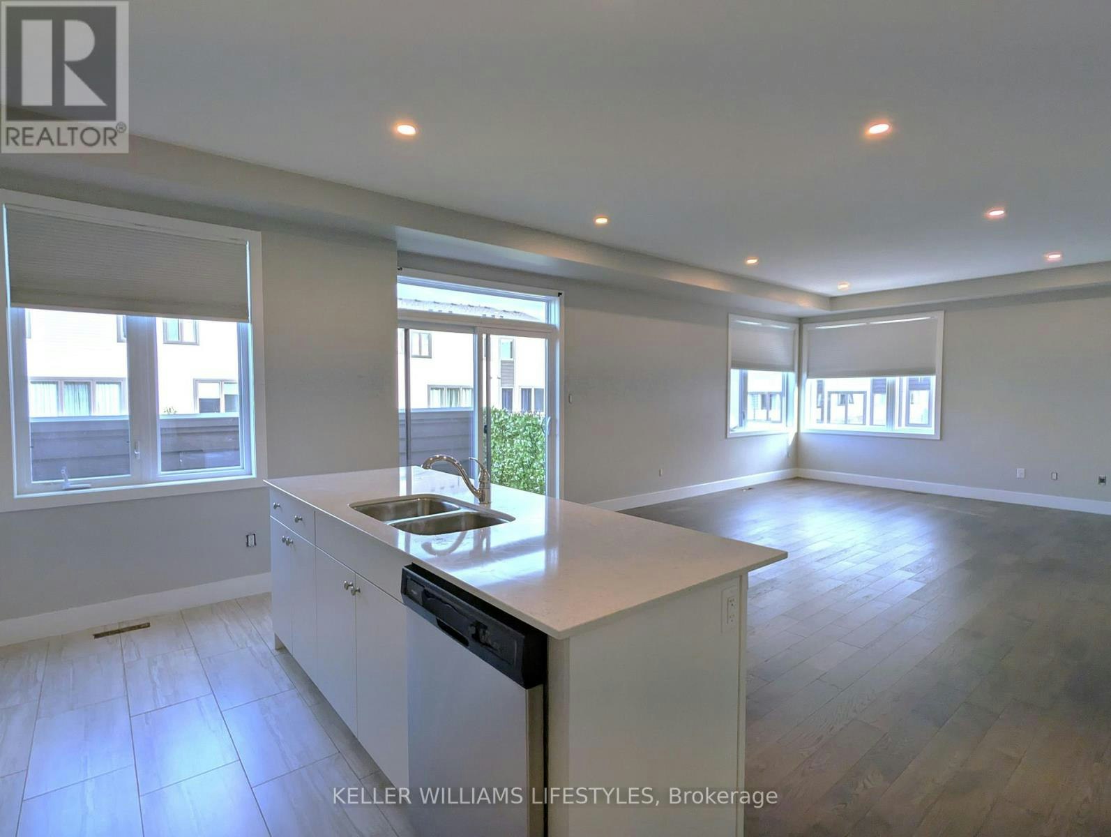 25-2070 Meadowgate Boulevard, London, ON, N6M 0H5 - 8