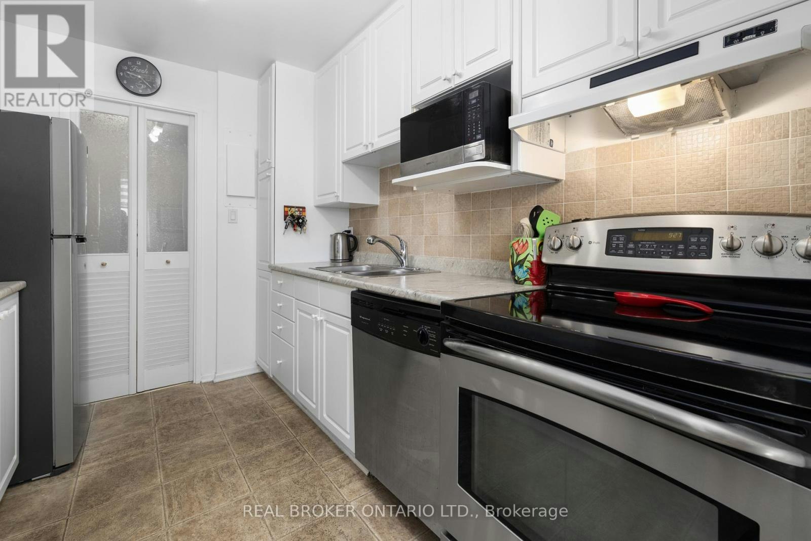 205-2625 Regina Street, Ottawa, ON, K2B 5W8 - 13