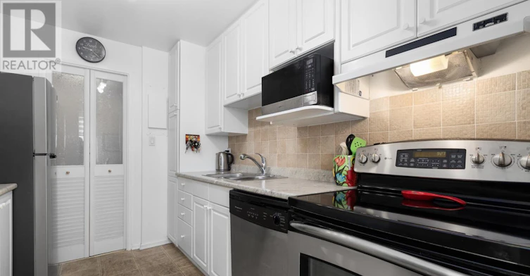 205-2625 Regina Street, Ottawa, ON, K2B 5W8 - 13