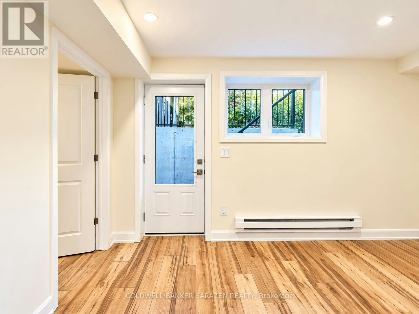 B-18 Harris Place, Ottawa, ON, K2G 2P2 - 2