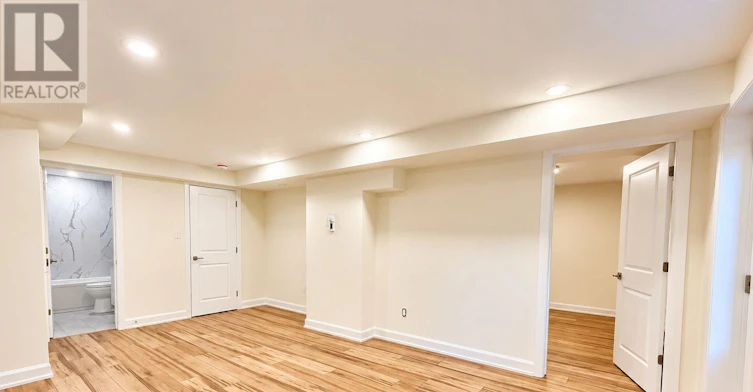 B-18 Harris Place, Ottawa, ON, K2G 2P2 - 3