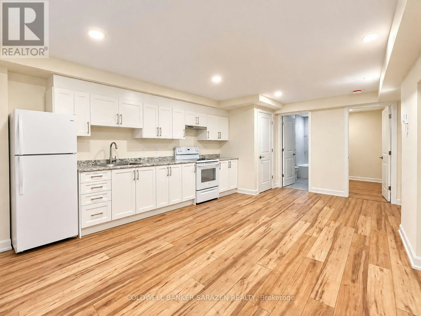 B-18 Harris Place, Ottawa, ON, K2G 2P2 - 5