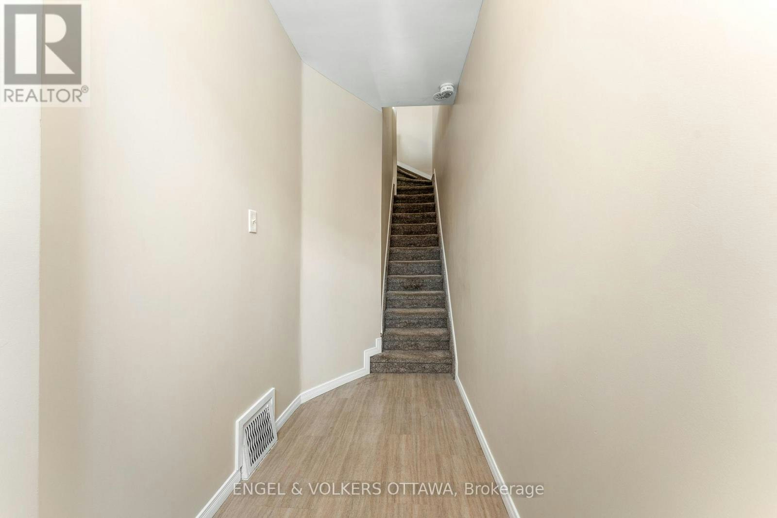 1-502 Gladstone Avenue, Ottawa, ON, K1R 5P1 - 4