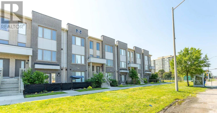 406-1525 Kingston Road, Pickering, ON, L1V 0E9 - 2