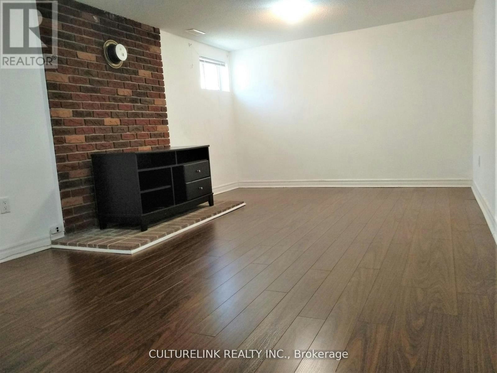 BSMT-30 Rockport Crescent, Richmond Hill, ON, L4C 2L6 2