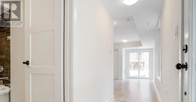 6-32 Wagon Lane N, Barrie, ON, L9J 0T7 - 11