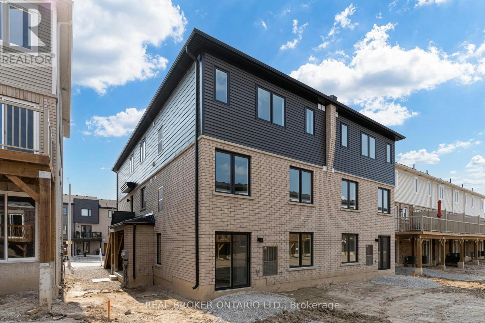 6-32 Wagon Lane N, Barrie, ON, L9J 0T7 - 32