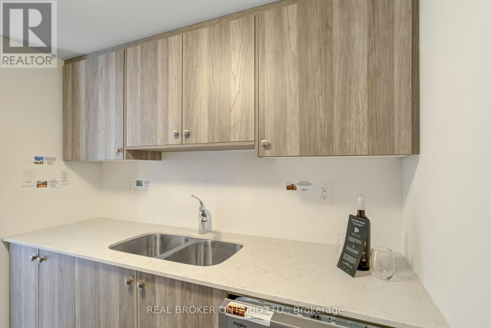 6-32 Wagon Lane N, Barrie, ON, L9J 0T7 - 24