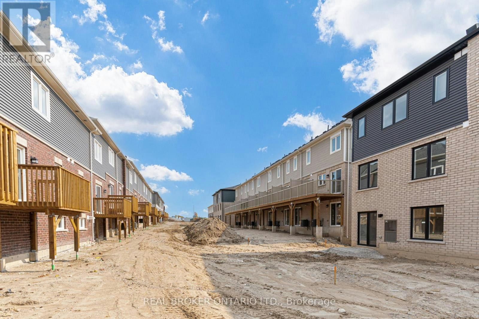 6-32 Wagon Lane N, Barrie, ON, L9J 0T7 - 30