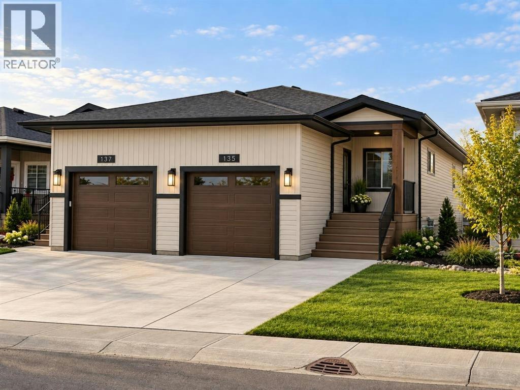 62 Gray Close, Red Deer County, AB, T4S 0W4