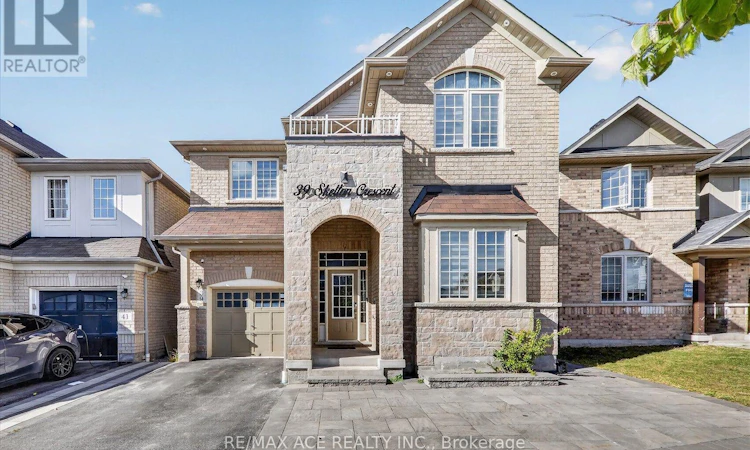 39 Skelton Crescent