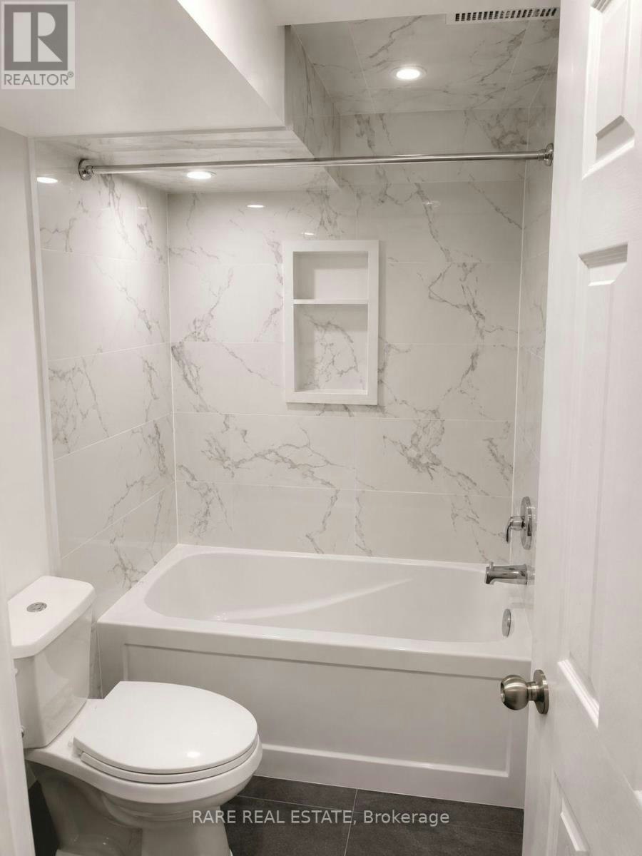 1-130 Glen Shields Avenue, Vaughan, ON, L4K 1T6 - 8