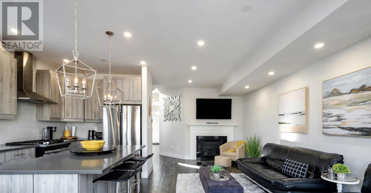 207 Courtland Street, Blue Mountains, ON, L9Y 4E2 - 5