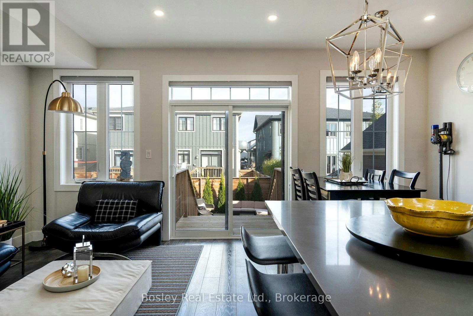 207 Courtland Street, Blue Mountains, ON, L9Y 4E2 - 10