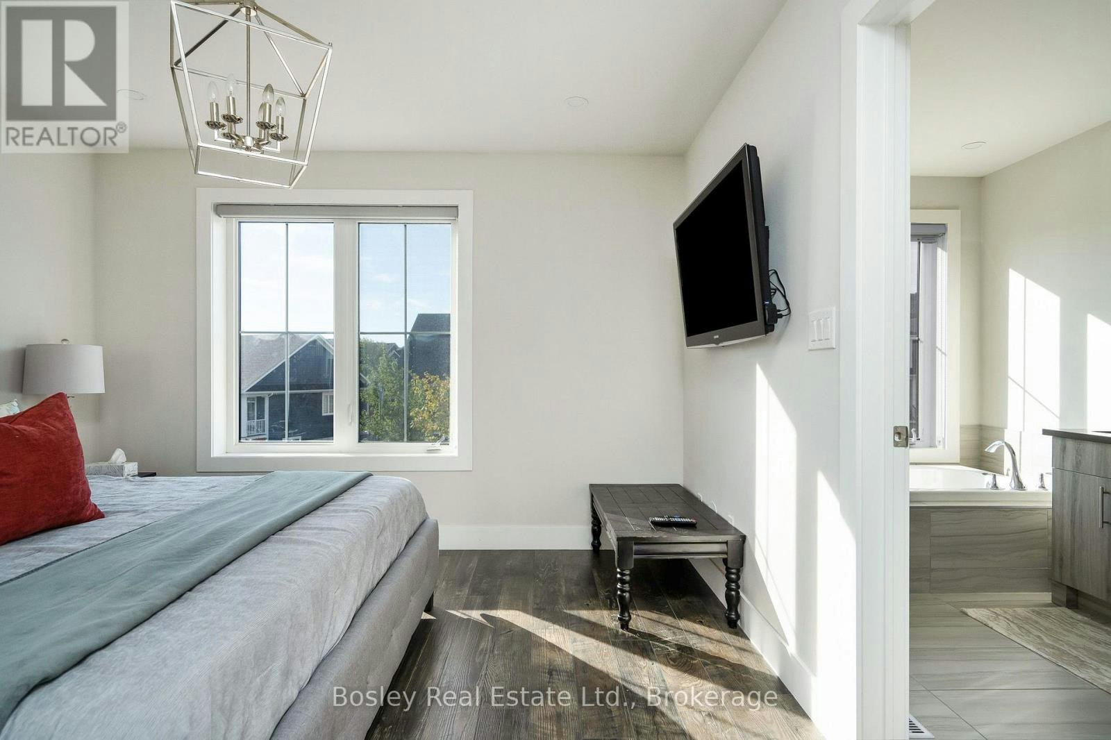 207 Courtland Street, Blue Mountains, ON, L9Y 4E2 - 12