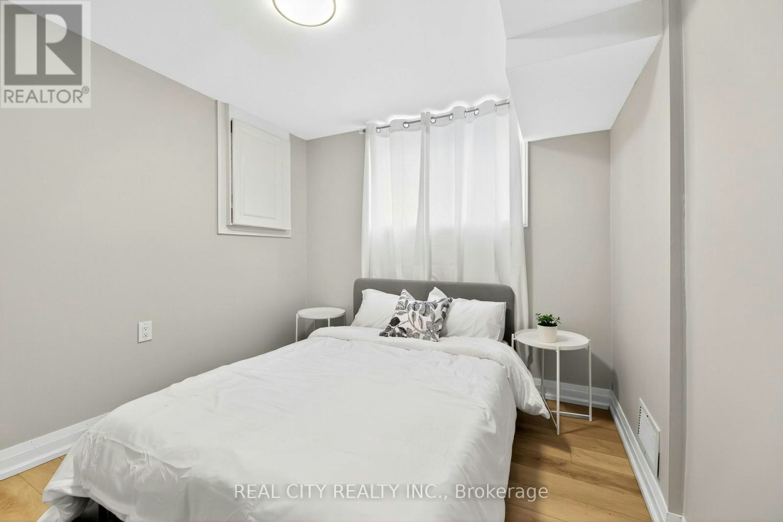 BASEMENT UNIT-3385 Morningstar Drive, Mississauga, ON, L4T 1X6 - 8