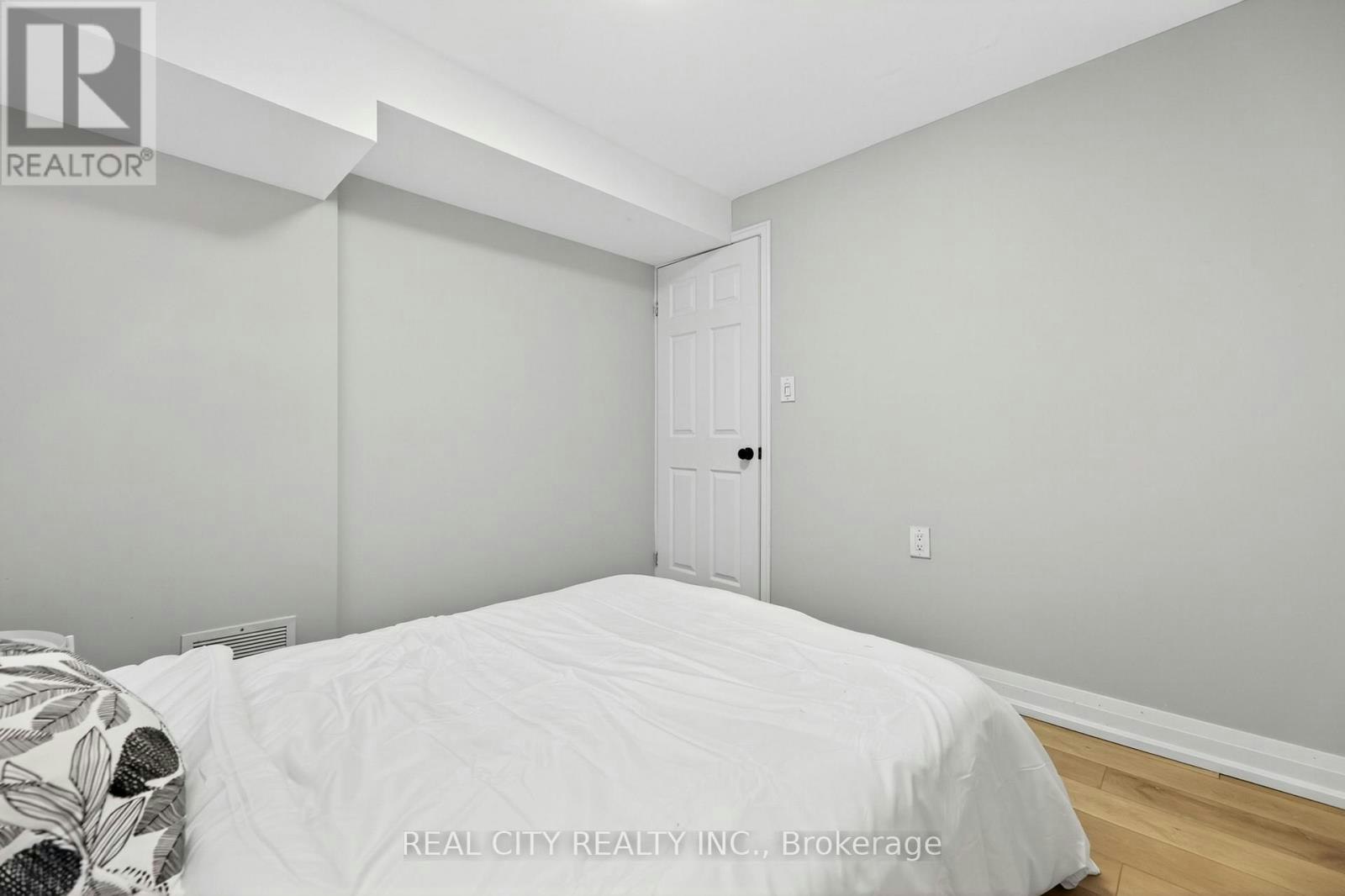 BASEMENT UNIT-3385 Morningstar Drive, Mississauga, ON, L4T 1X6 - 10