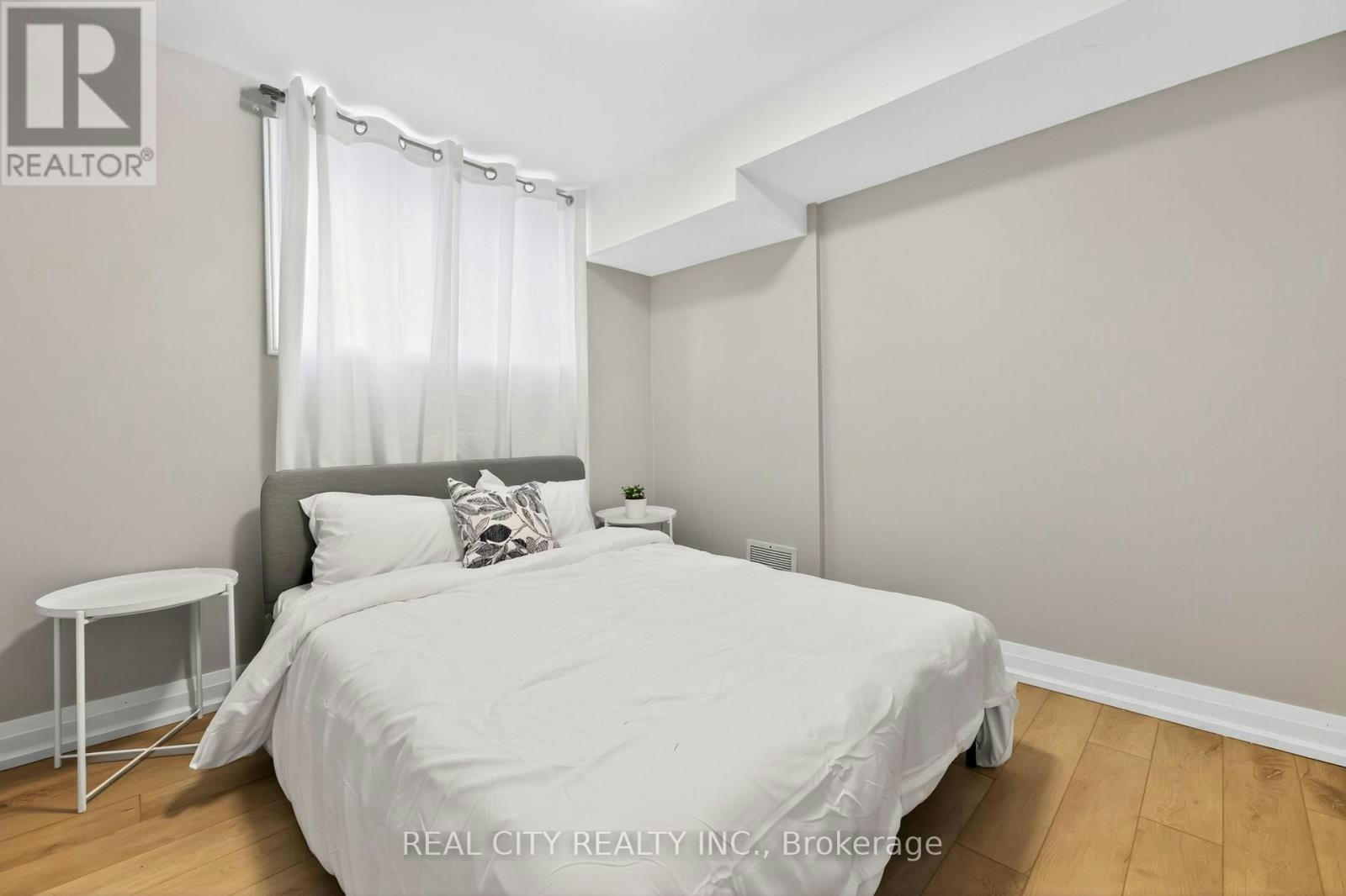 BASEMENT UNIT-3385 Morningstar Drive, Mississauga, ON, L4T 1X6 - 9