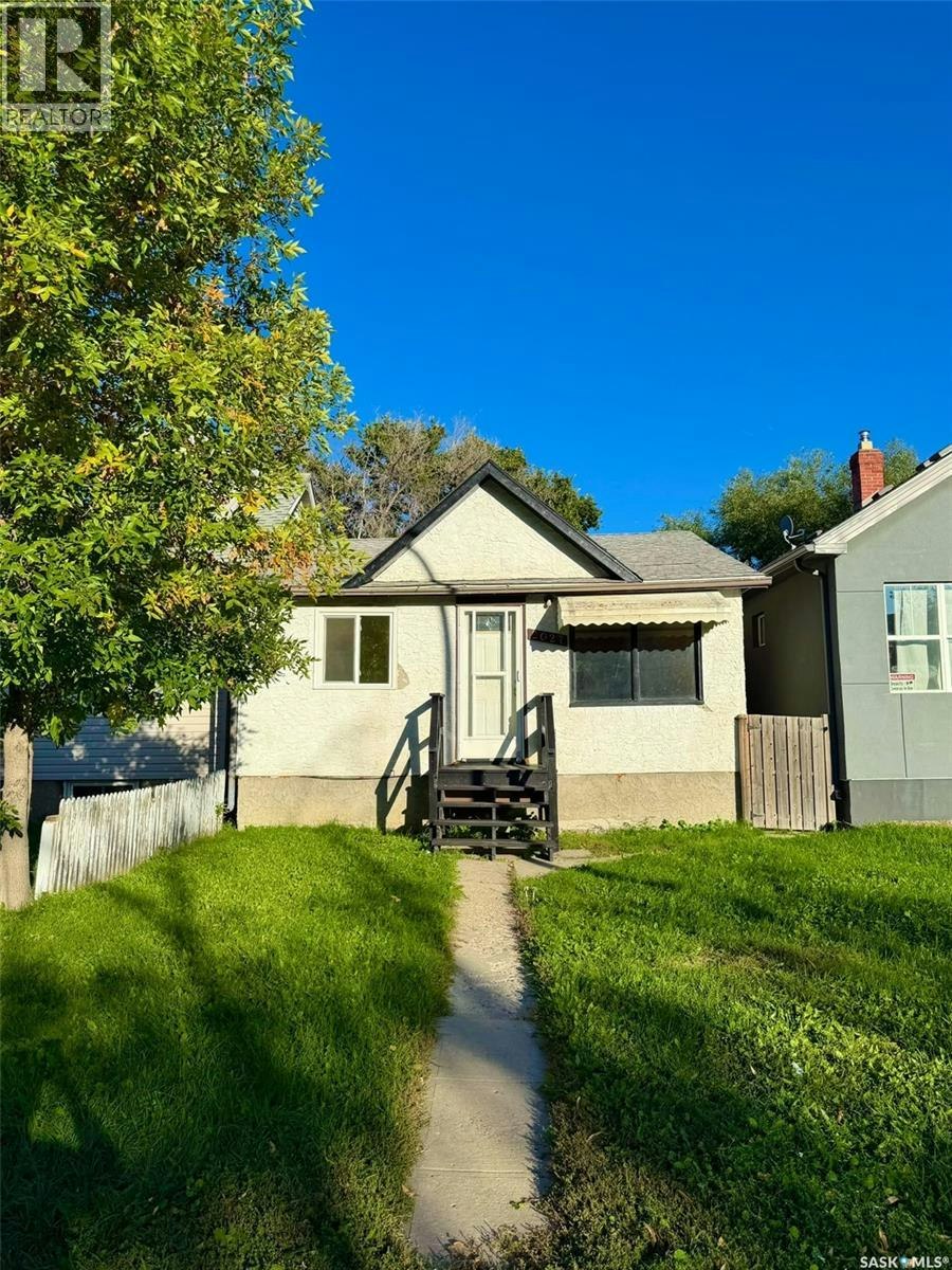 2027 Montreal Street, Regina, SK, S4P 1L5