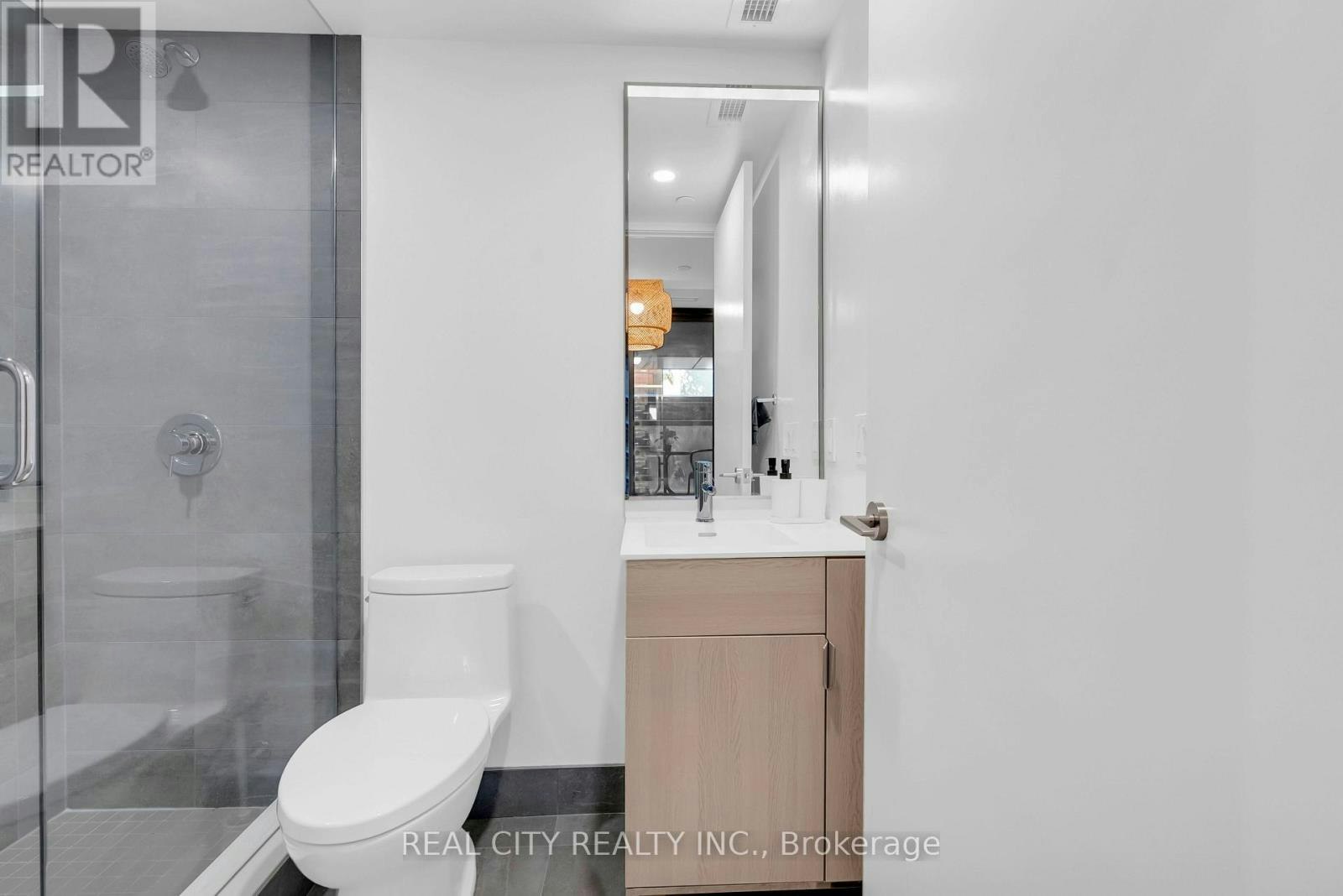 TH114-28 Eastern Avenue, Toronto, ON, M5A 1H5 - 24