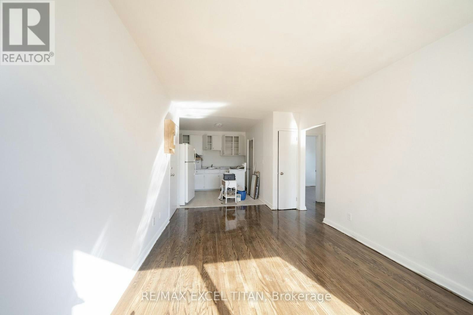 7-1201 Cedar Street, Oshawa, ON, L1J 3P1 - 4