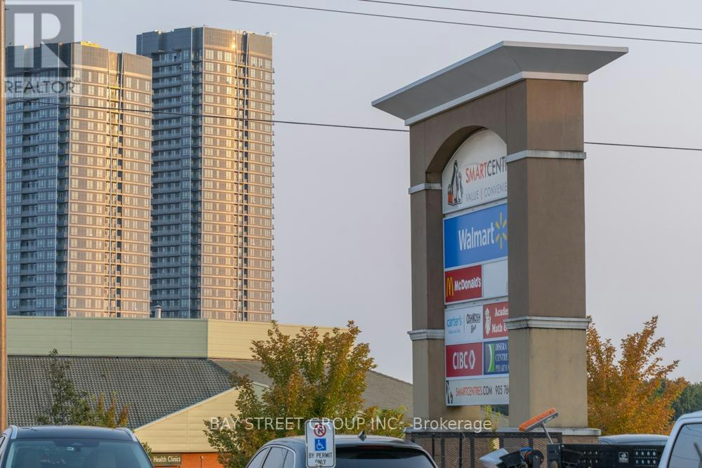 B-1005 50 Upper Mall Way S, Vaughan, ON, L4J 0L8 - 4