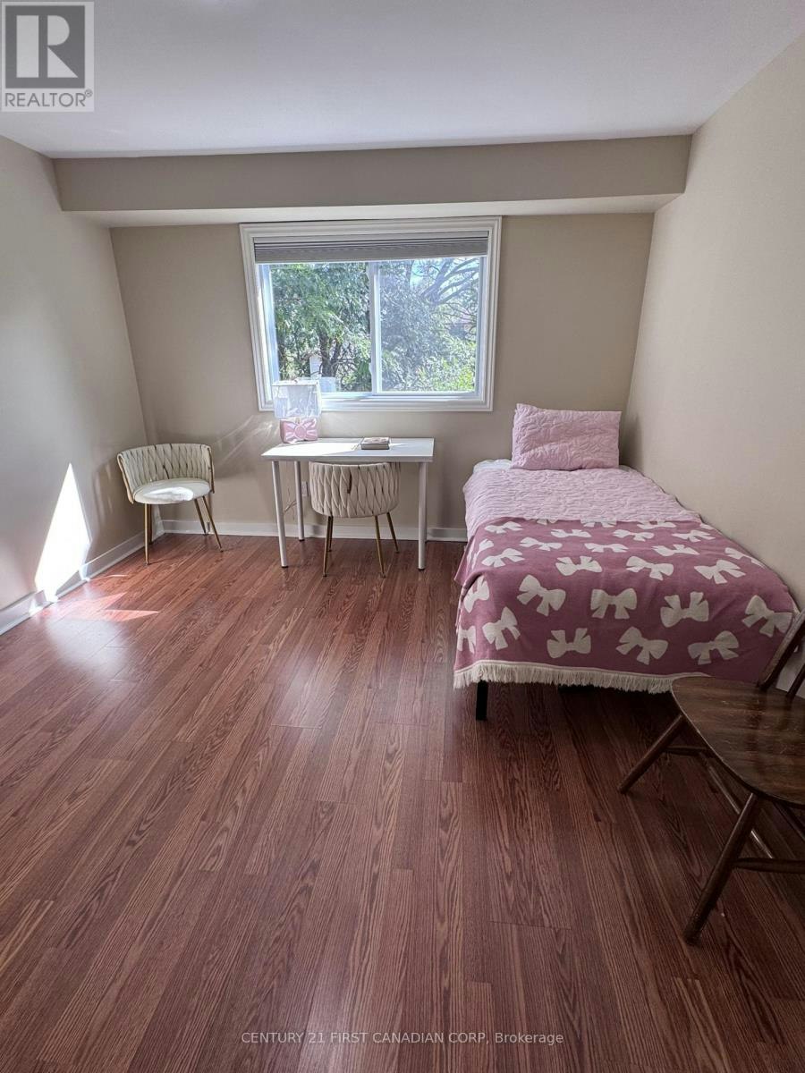 21 Denlaw Road, London, ON, N6G 3L3 - 16