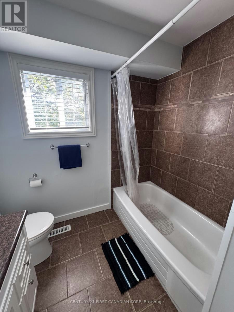 21 Denlaw Road, London, ON, N6G 3L3 - 15