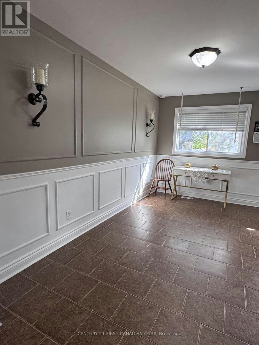 21 Denlaw Road, London, ON, N6G 3L3 - 8