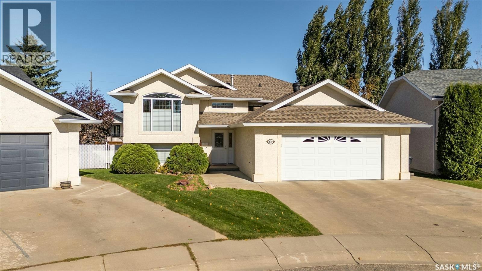 670 Aaron Drive, Prince Albert, SK, S6V 8C3
