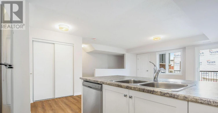 300 Zenith Private, Ottawa, ON, K2J 6N2 - 8