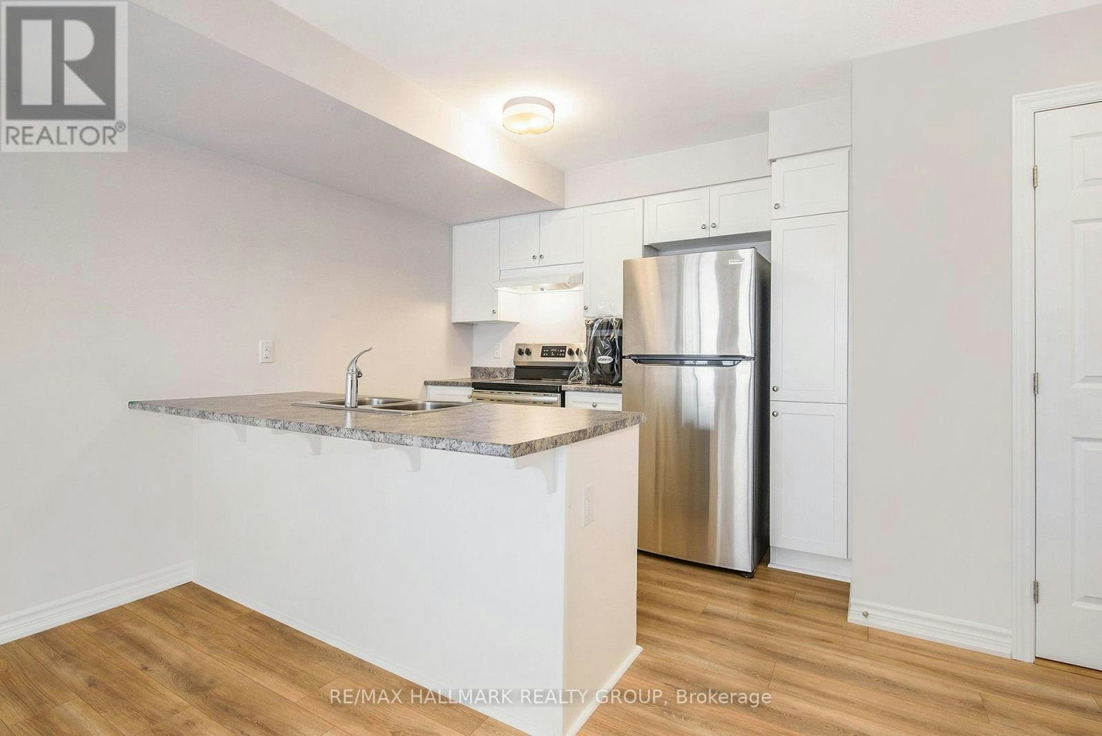 300 Zenith Private, Ottawa, ON, K2J 6N2 - 6