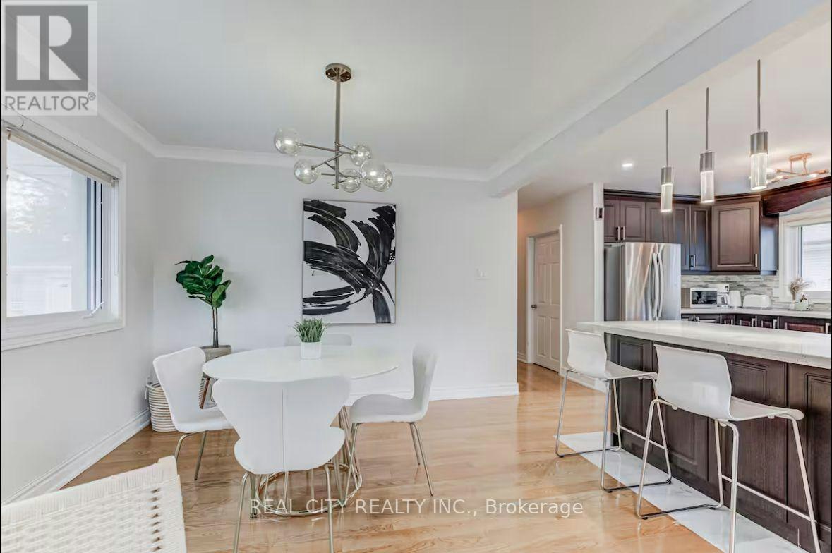 MAIN-96 Wyndcliff Crescent, Toronto, ON, M4A 2K2 - 4